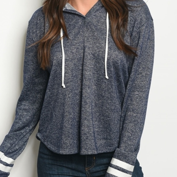 Sweatshirt - Picture 2 of 7